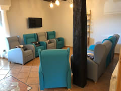 Centro Residencial Carema salón TV